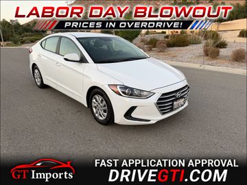 2018 HYUNDAI ELANTRA for sale in BLOOMINGTON