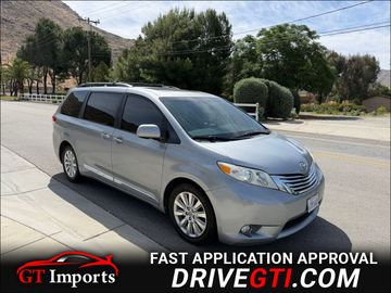 2011 TOYOTA SIENNA for sale in BLOOMINGTON