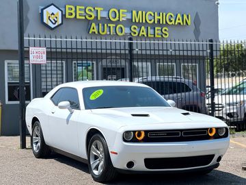 WHITE, 2019 DODGE CHALLENGER Image 