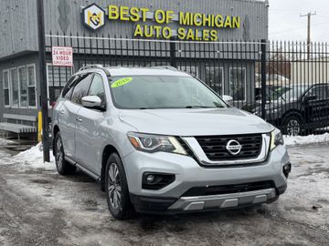 SILVER, 2018 NISSAN PATHFINDER Image 
