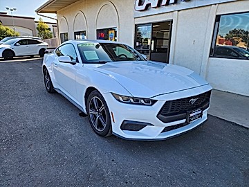 Oxford White, 2024 FORD MUSTANG Image 