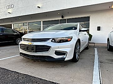 WHITE, 2016 CHEVROLET MALIBU Image 