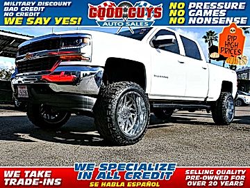 WHITE, 2017 CHEVROLET SILVERADO 1500 CREW CAB Image 