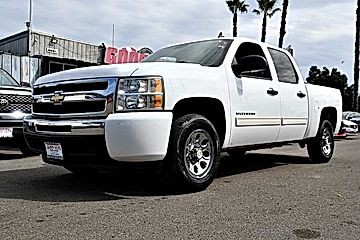 WHITE, 2010 CHEVROLET SILVERADO 1500 CREW CAB Image 