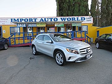 SILVER, 2017 MERCEDES-BENZ GLA Image 