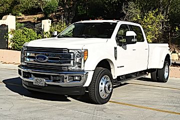 WHITE, 2017 FORD F450 SUPER DUTY CREW CAB Image 