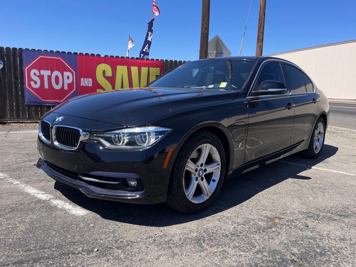2018 BMW 3 Series 330e