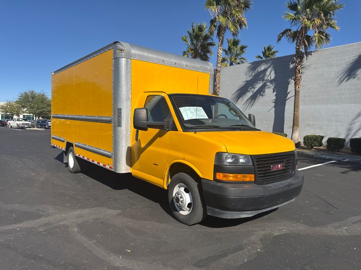 2021 GMC Savana Cutaway Work Van