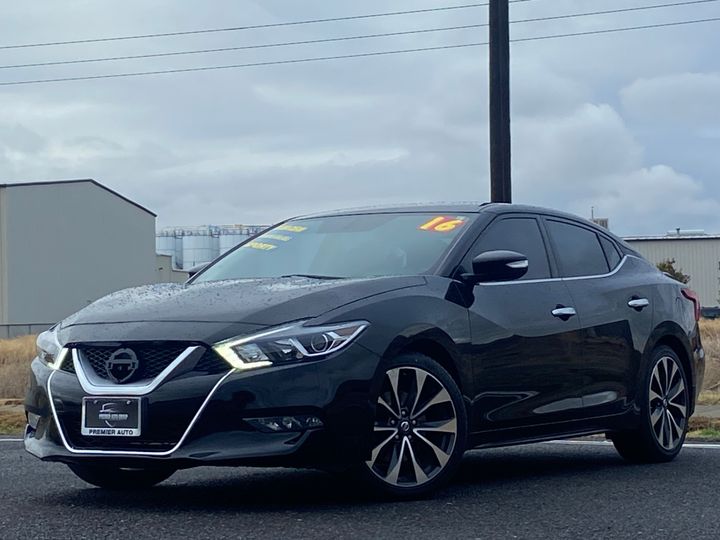 2016 Nissan Maxima SR