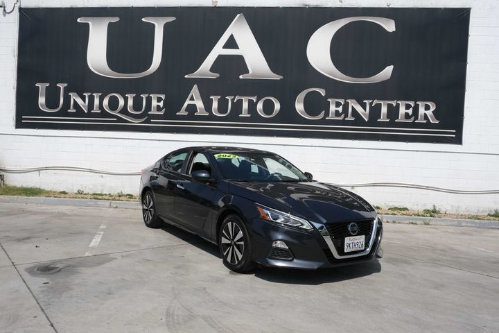 2022 Nissan Altima SV