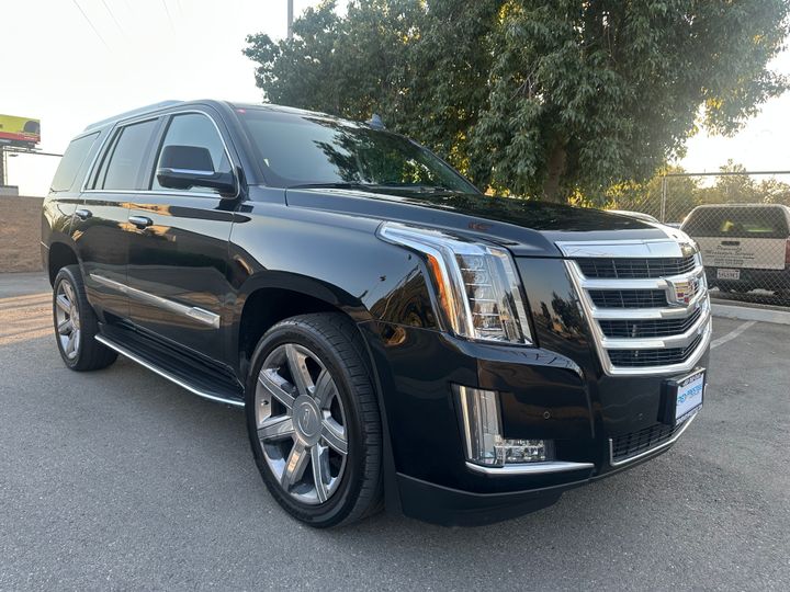 2016 Cadillac Escalade Luxury