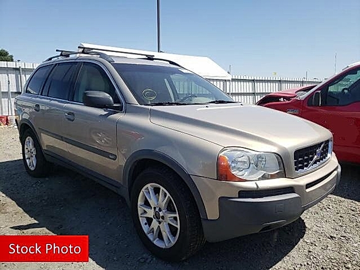 2004 Volvo XC90 Base