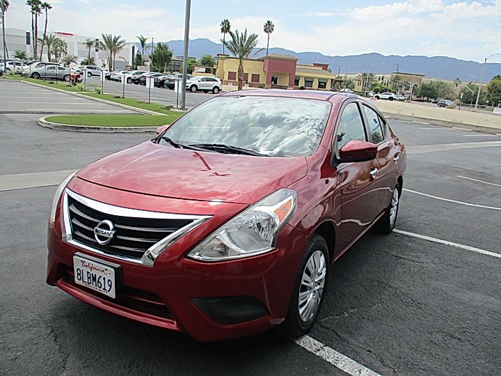 2016 Nissan Versa Sedan SV