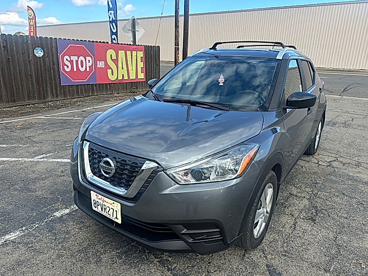 2019 Nissan Kicks S