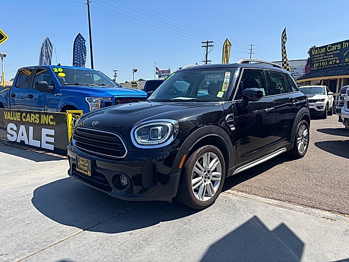 2022 MINI Countryman Base