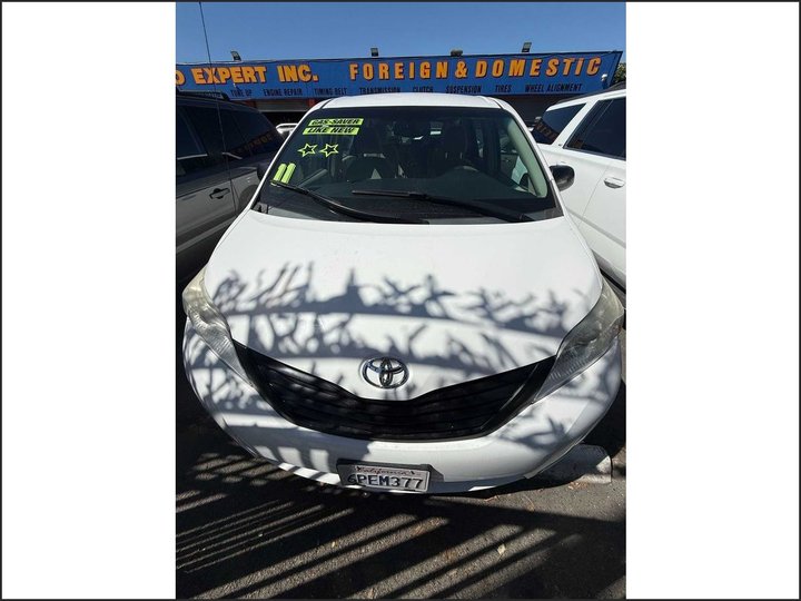 2011 TOYOTA SIENNA for sale in RICHMOND