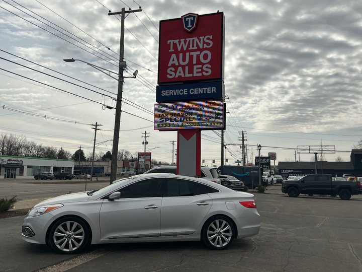 2015 HYUNDAI AZERA for sale in LANSING