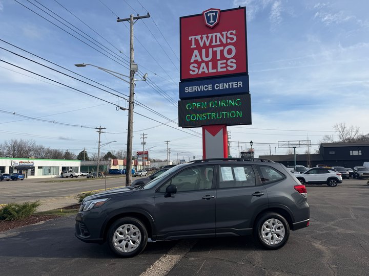 2023 SUBARU FORESTER for sale in LANSING