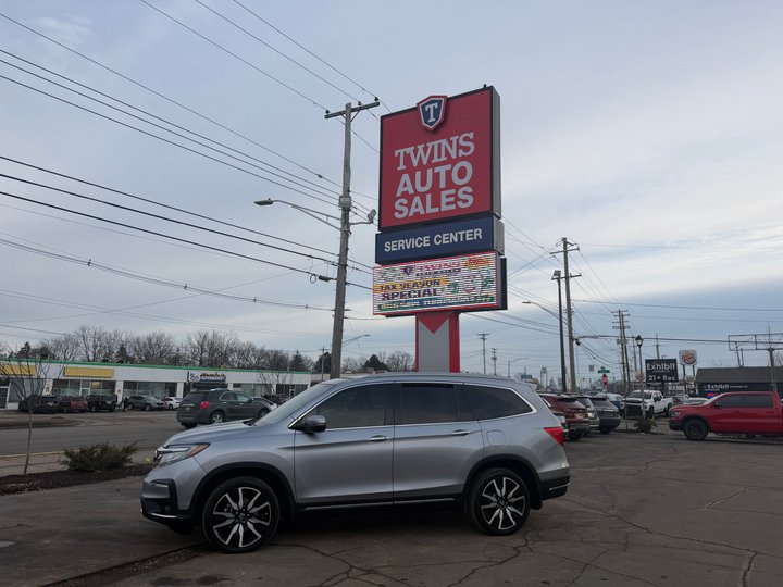 2020 HONDA PILOT for sale in LANSING