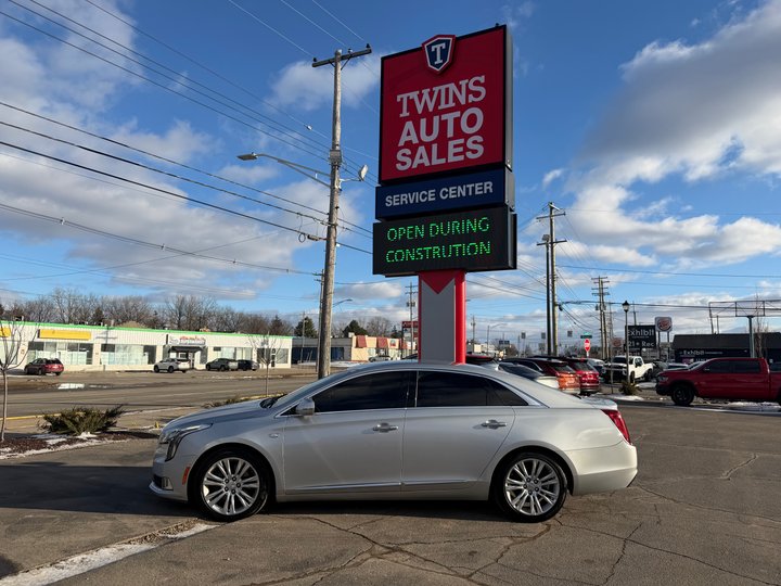 2018 CADILLAC XTS for sale in LANSING