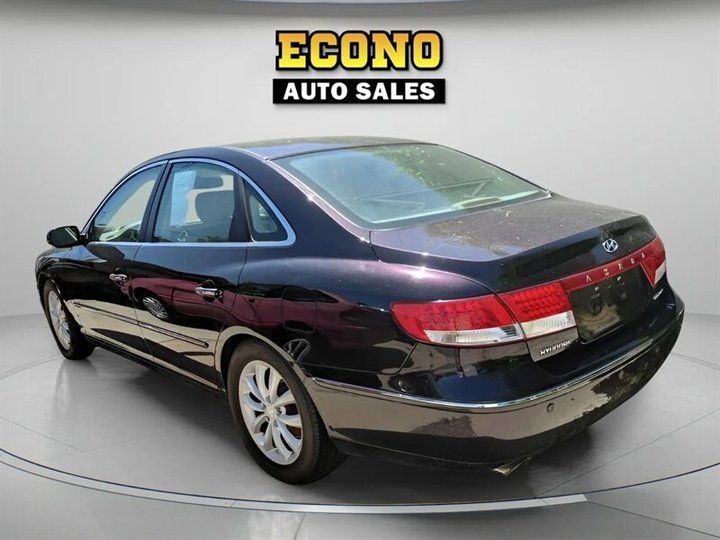 2006 Hyundai Azera SE's photo
