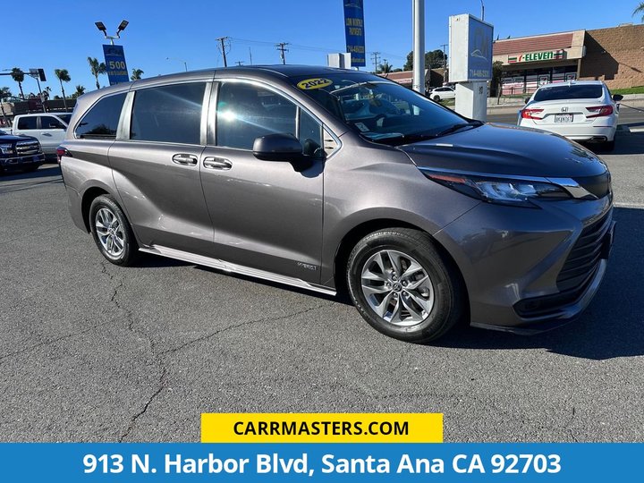 2021 TOYOTA SIENNA for sale in SANTA ANA