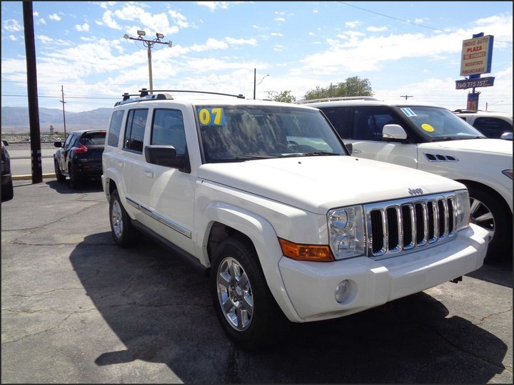 2007 JEEP COMMANDER for sale in INDIO