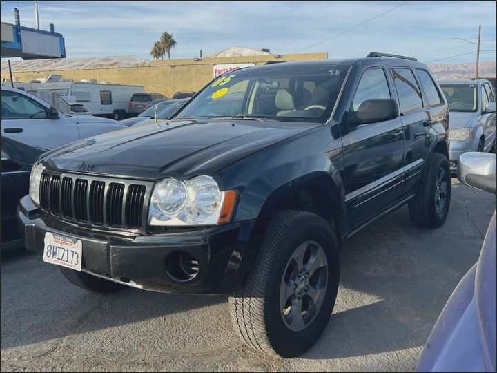 2005 Jeep Grand Cherokee Laredo's photo