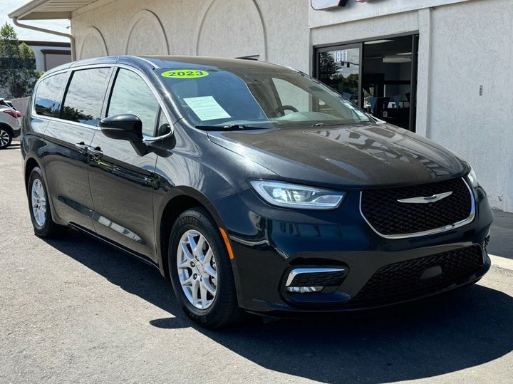 2023 CHRYSLER PACIFICA for sale in SANTA MARIA