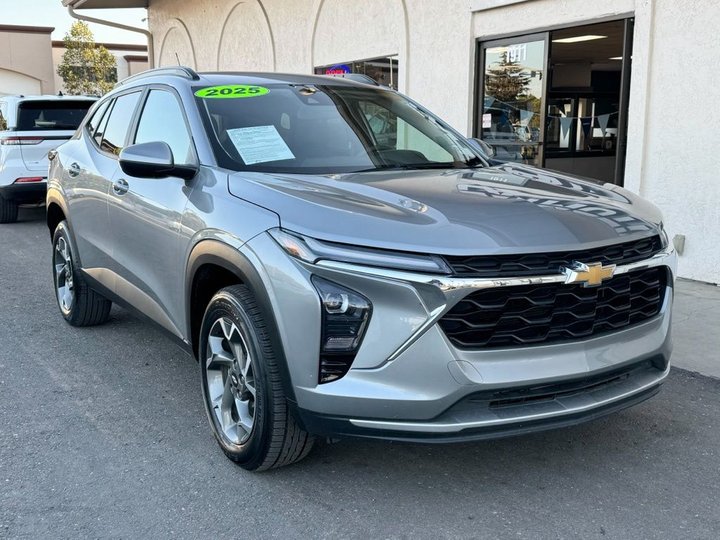2025 CHEVROLET TRAX for sale in SANTA MARIA