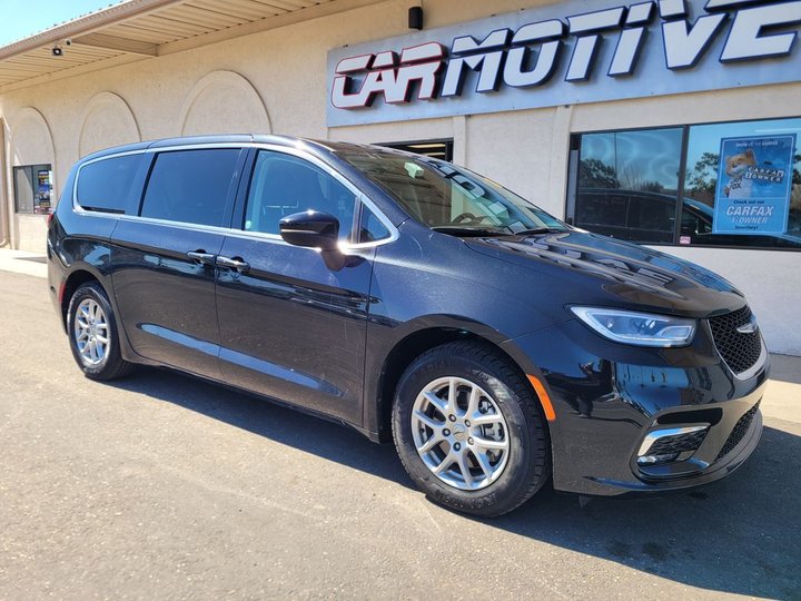 2023 CHRYSLER PACIFICA for sale in SANTA MARIA