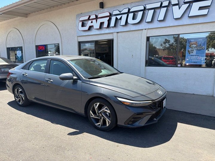 2024 HYUNDAI ELANTRA for sale in SANTA MARIA