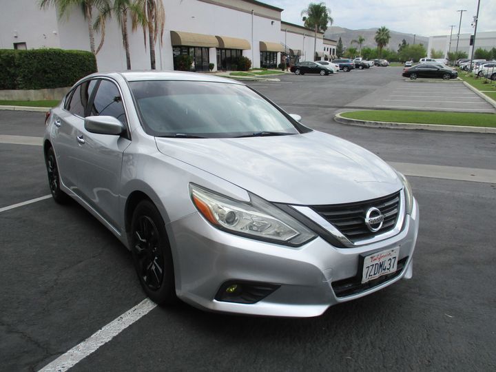 2016 Nissan Altima S