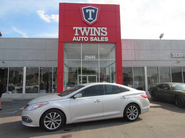 2016 HYUNDAI AZERA for sale in REDFORD