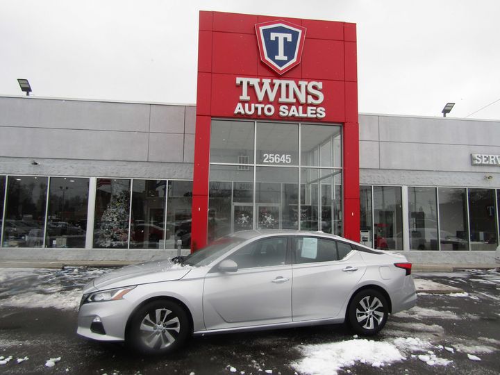 SILVER, 2019 NISSAN ALTIMA Image 