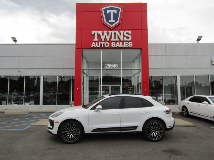 2022 PORSCHE MACAN for sale in REDFORD