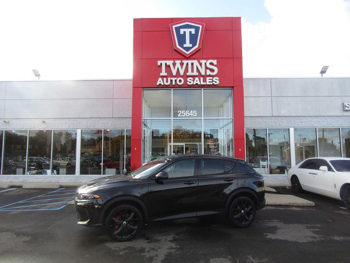 BLACK, 2024 DODGE HORNET Image 