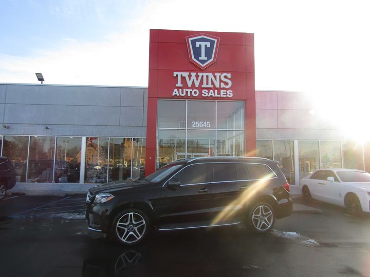 BLACK, 2017 MERCEDES-BENZ GLS Image 