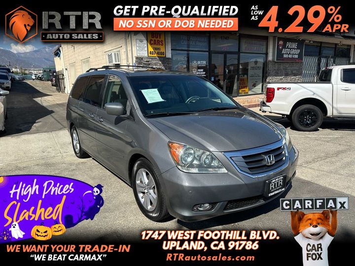 2010 Honda Odyssey Touring's photo