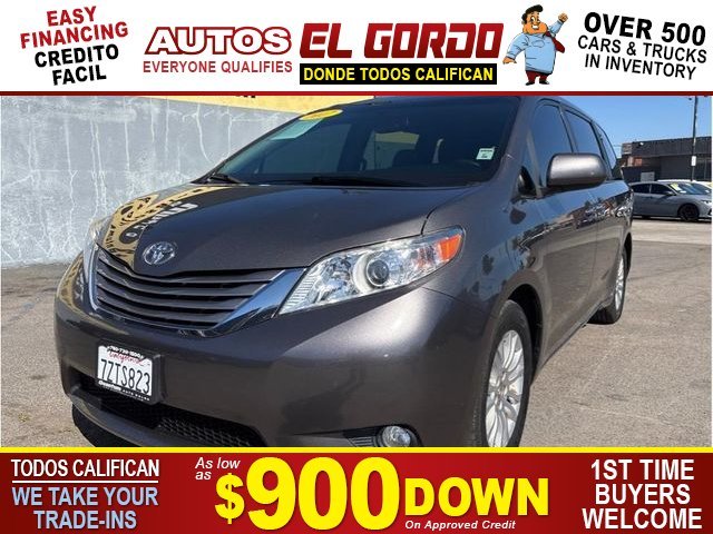 2017 TOYOTA SIENNA for sale in SANTA ANA