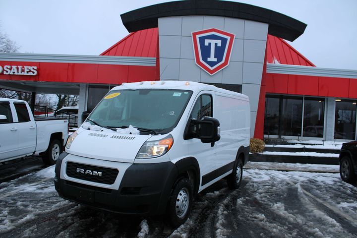 WHITE, 2020 RAM PROMASTER CARGO VAN Image 