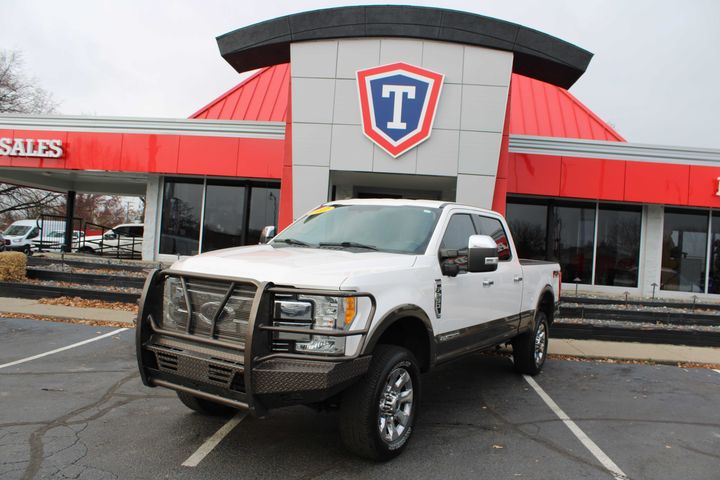 BROWN, 2017 FORD F250 SUPER DUTY CREW CAB Image 