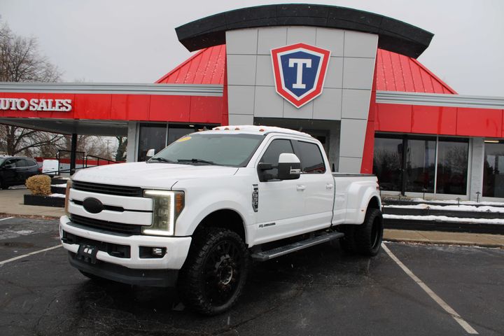 WHITE, 2019 FORD F350 SUPER DUTY CREW CAB Image 