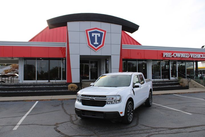 WHITE, 2022 FORD MAVERICK Image 