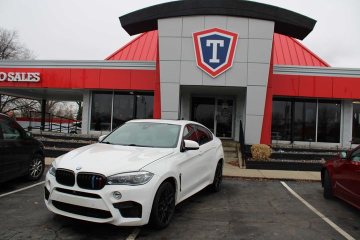 WHITE, 2017 BMW X6 M Image 
