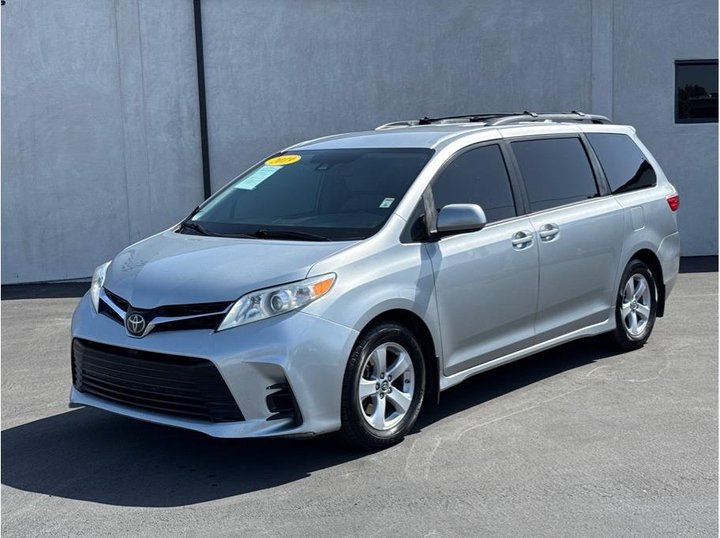 2019 TOYOTA SIENNA for sale in SANTA ANA