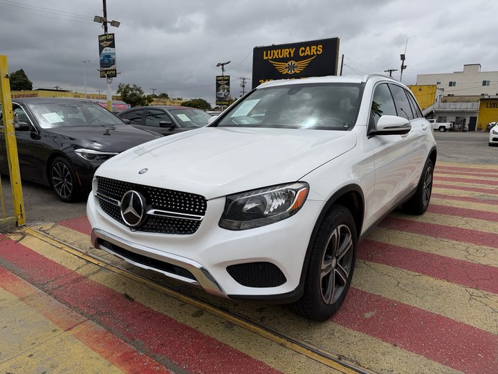 2017 MERCEDES-BENZ GLC 300 for sale in INGLEWOOD