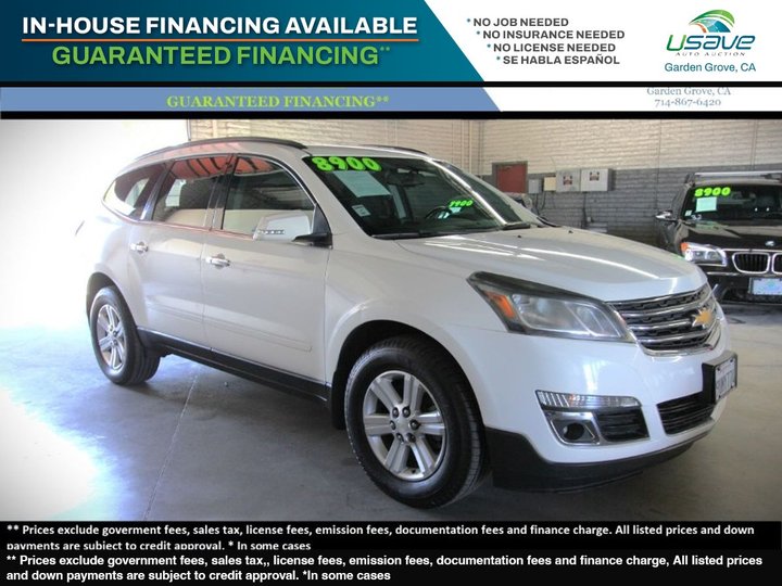 WHITE, 2014 CHEVROLET TRAVERSE Image 