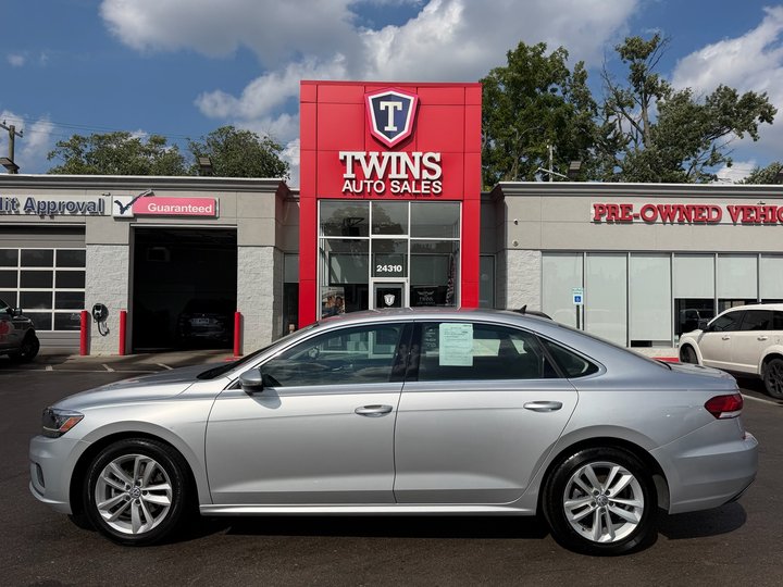 2020 VOLKSWAGEN PASSAT for sale in DETROIT