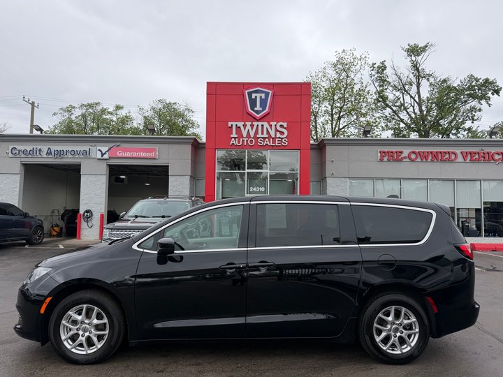 2024 CHRYSLER VOYAGER for sale in DETROIT